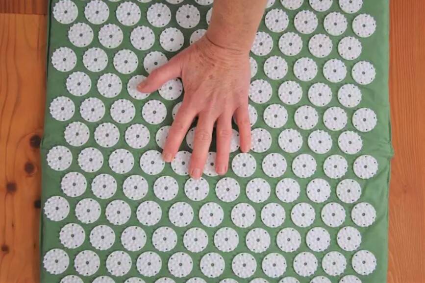 tapis acupression mysa main